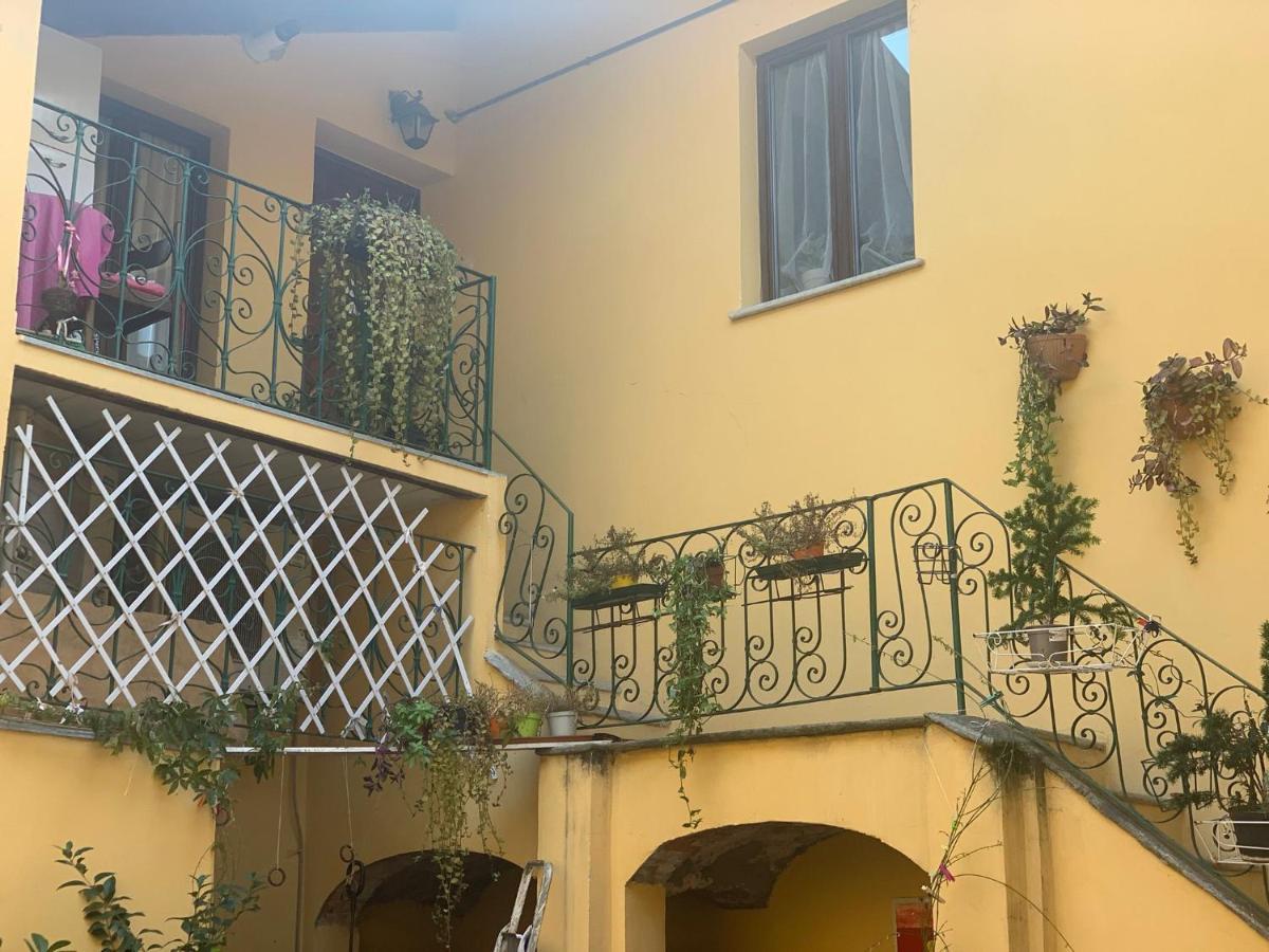 Novi Ligure Private Apartment Bagian luar foto