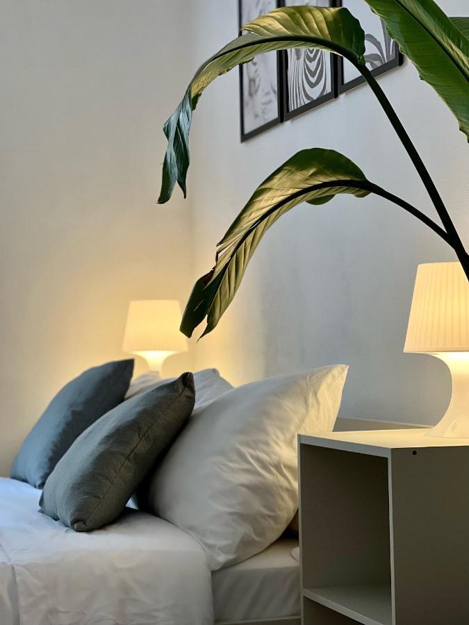 Novi Ligure Private Apartment Bagian luar foto