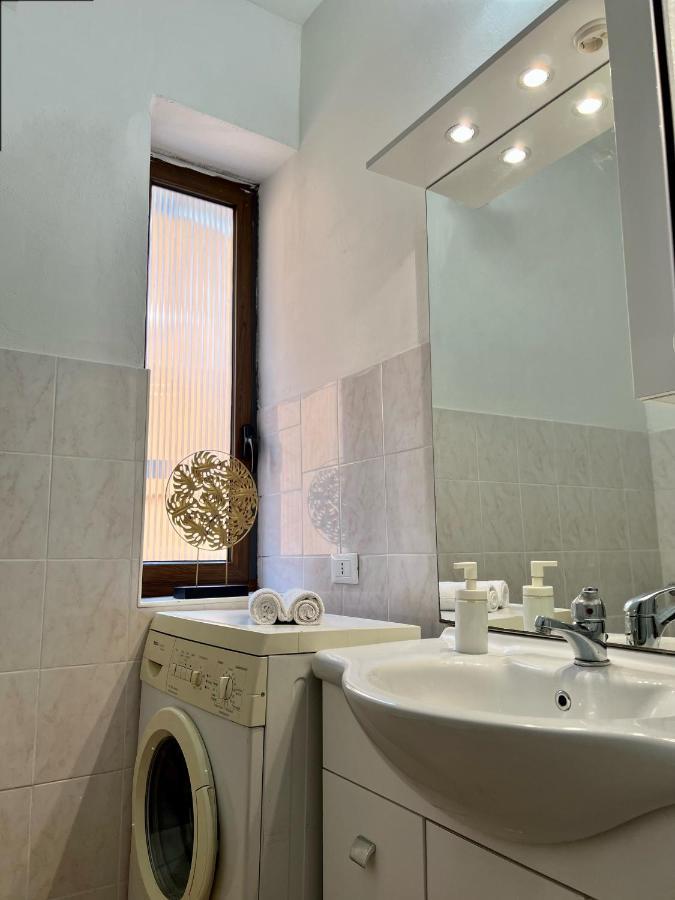 Novi Ligure Private Apartment Bagian luar foto