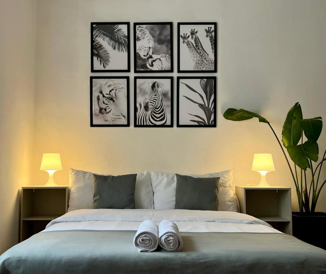Novi Ligure Private Apartment Bagian luar foto